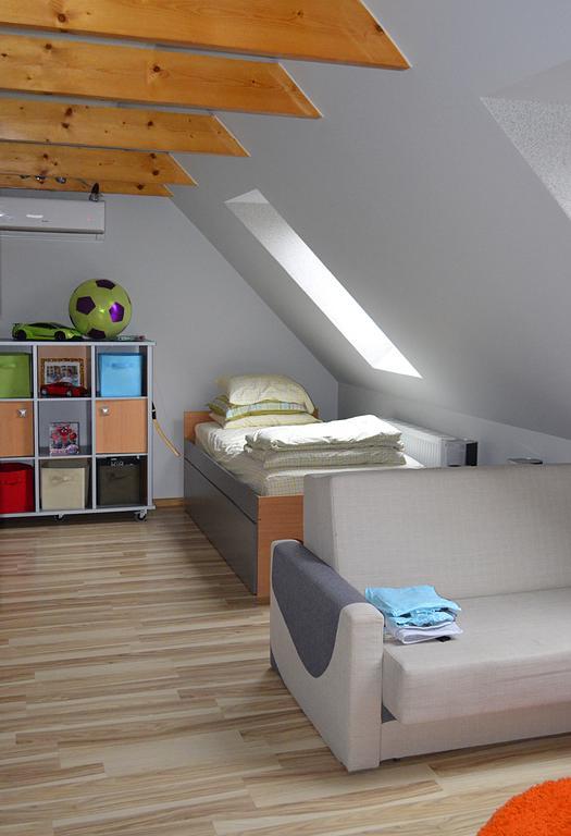 شقة Apartament Dzierżoniów الغرفة الصورة